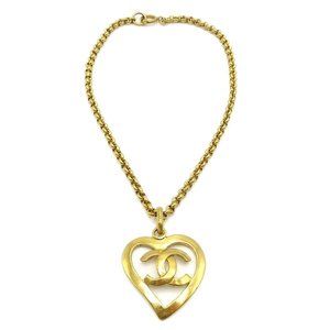 AUTHENTICITY GUARANTEED CHANEL CC Logos Heart Motif Gold Chain Necklace